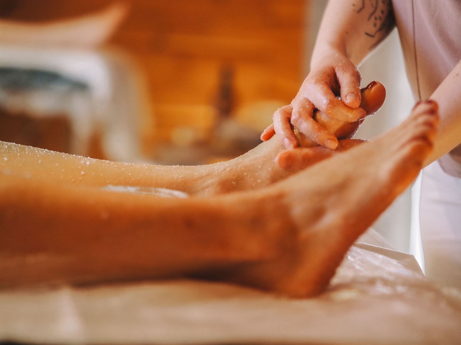 Preparazione delle gambe prima di una seduta del ciclo